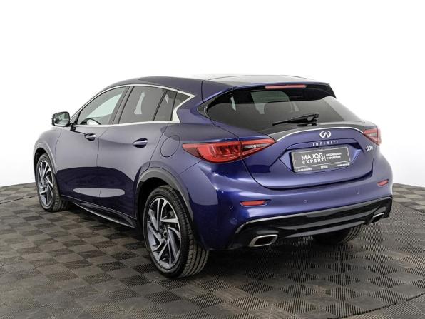 Infiniti Q30 с пробегом 2017 года, цена 2 550 000 рублей, 54096 км, хэтчбек, Автокод Объявления