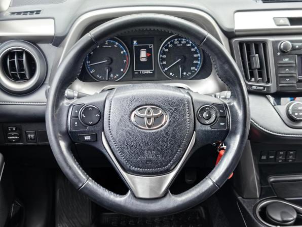 Toyota RAV4 IV (XA40) Рестайлинг с пробегом 2018 года, цена 2 446 000 рублей, 112000 км, внедорожник, Автокод Объявления