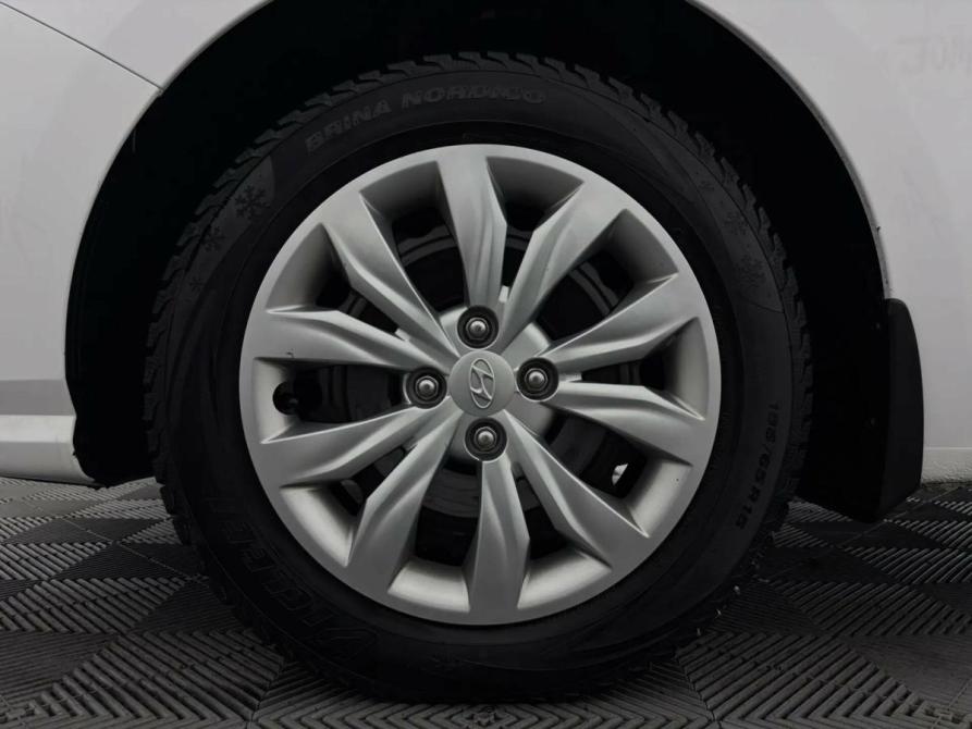 Hyundai Solaris II Рестайлинг Псков  - изображение 19