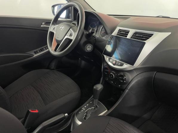 Hyundai Solaris I Рестайлинг с пробегом 2015 года, цена 1 013 000 рублей, 93965 км, седан, Автокод Объявления