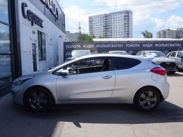 Kia Ceed II с пробегом 2013 года, цена 1 013 000 рублей, 196578 км, хэтчбек, Автокод Объявления