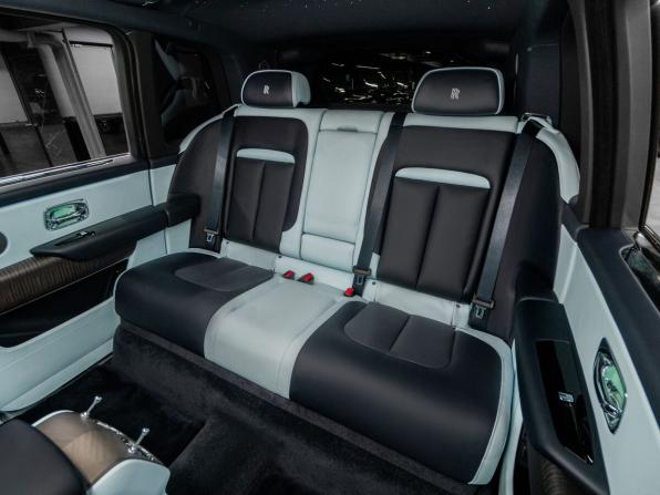 Rolls-Royce Cullinan I Рестайлинг с пробегом 2024 года, цена 57 292 000 рублей, 1876 км, внедорожник, Автокод Объявления