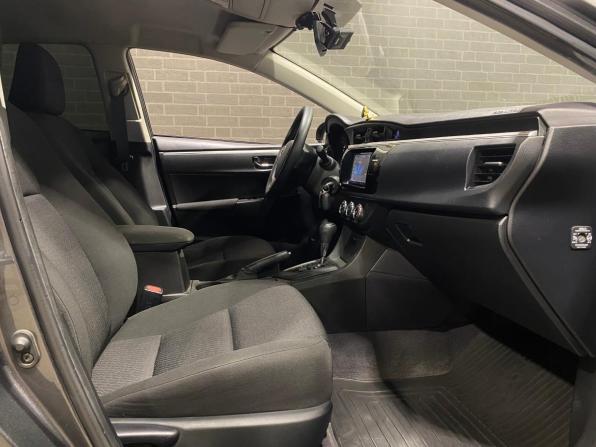 Toyota Corolla XI (E160 E170 E180) с пробегом 2013 года, цена 1 350 000 рублей, 94106 км, седан, Автокод Объявления