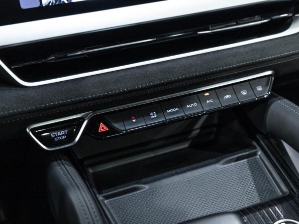 Geely Monjaro I с пробегом 2024 года, цена 3 449 700 рублей, 43954 км, внедорожник, Автокод Объявления