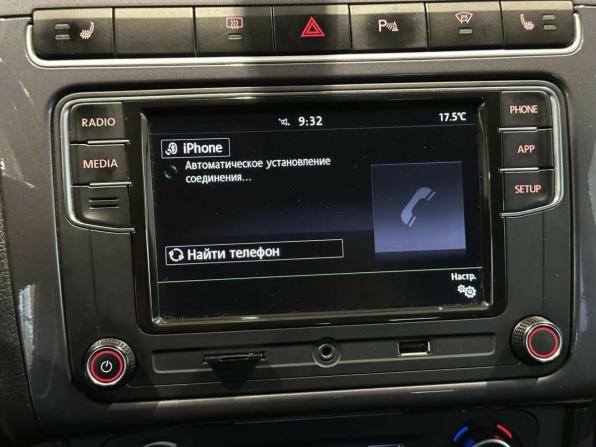 Volkswagen Polo V Рестайлинг с пробегом 2018 года, цена 999 000 рублей, 175000 км, седан, Автокод Объявления