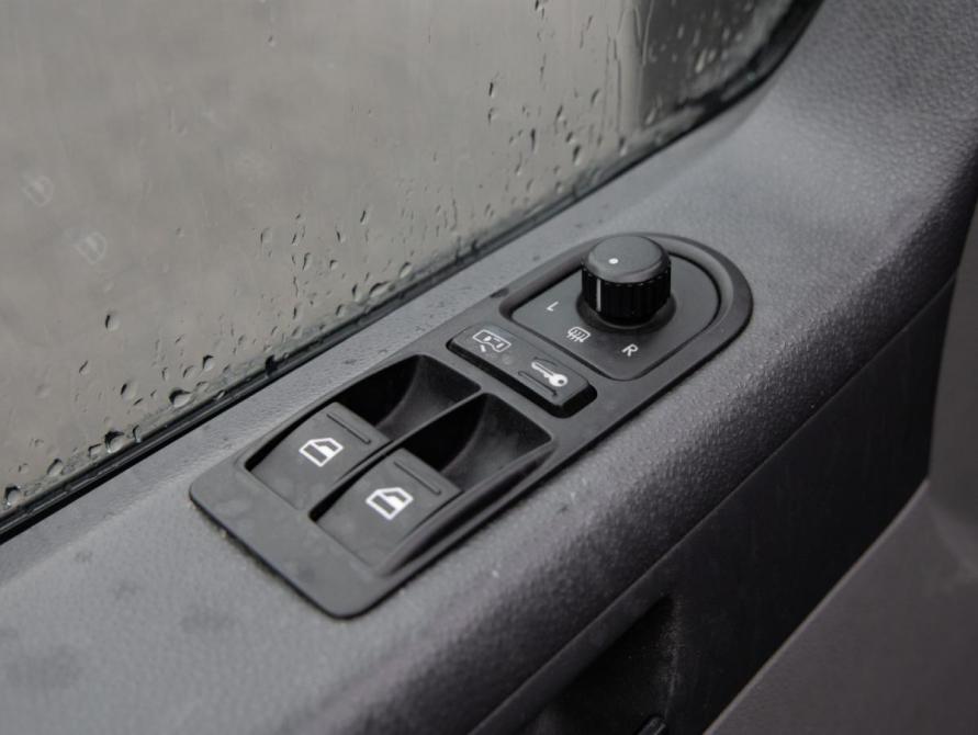 Volkswagen Caravelle T5 Санкт-Петербург  - изображение 20