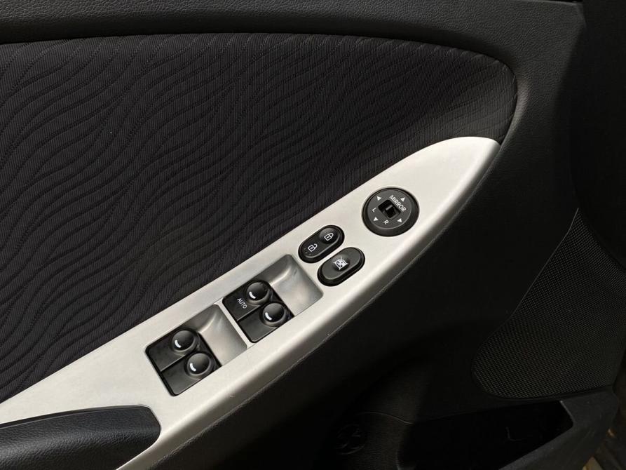 Hyundai Solaris I Москва  - изображение 17