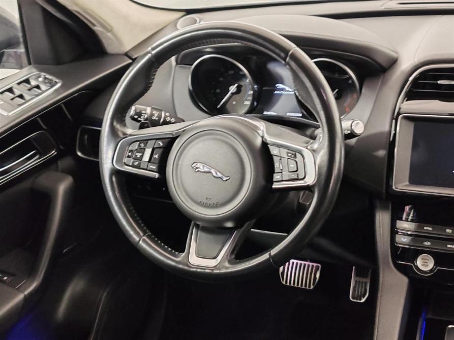 Jaguar F-Pace I Москва  - изображение 17