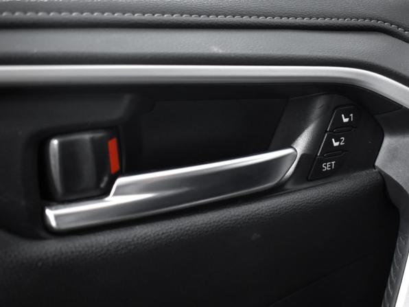 Toyota RAV4 V (XA50) с пробегом 2019 года, цена 2 997 960 рублей, 76000 км, внедорожник, Автокод Объявления