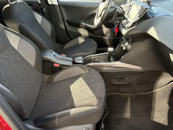 Peugeot 2008 I Рестайлинг с пробегом 2016 года, цена 1 319 000 рублей, 119468 км, внедорожник, Автокод Объявления