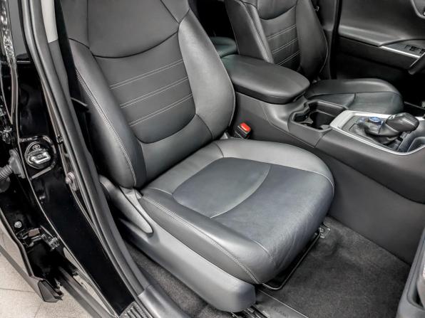 Toyota RAV4 V (XA50) с пробегом 2021 года, цена 3 600 000 рублей, 61436 км, внедорожник, Автокод Объявления