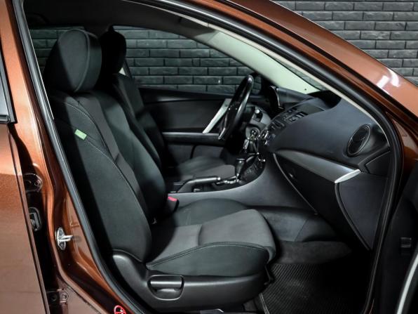 Mazda 3 II (BL) Рестайлинг с пробегом 2012 года, цена 1 050 000 рублей, 117029 км, хэтчбек, Автокод Объявления