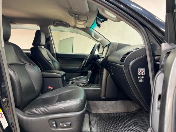 Toyota Land Cruiser Prado 150 Series с пробегом 2010 года, цена 2 590 000 рублей, 316000 км, внедорожник, Автокод Объявления