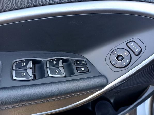 Hyundai Santa Fe III Рестайлинг с пробегом 2015 года, цена 1 499 000 рублей, 287848 км, внедорожник, Автокод Объявления