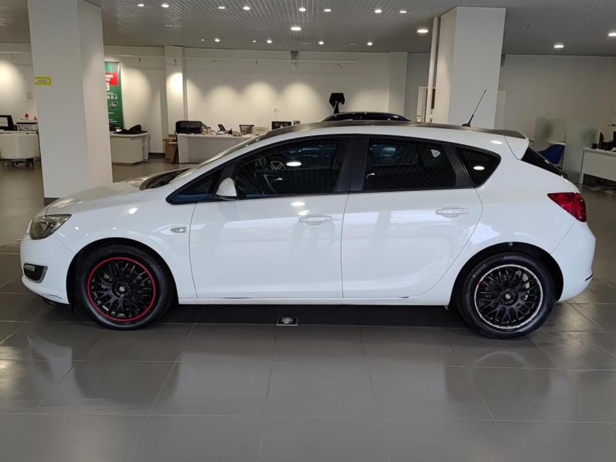 Opel Astra J Казань  - изображение 10