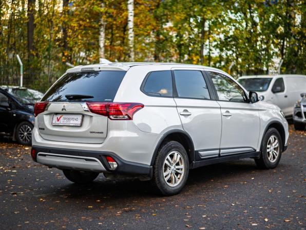 Mitsubishi Outlander III Рестайлинг 3 с пробегом 2019 года, цена 1 849 000 рублей, 138470 км, внедорожник, Автокод Объявления