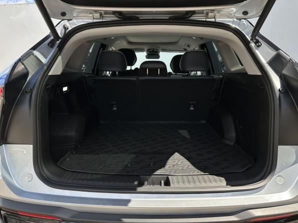 Geely Atlas II с пробегом 2024 года, цена 3 250 000 рублей, 13755 км, внедорожник, Автокод Объявления