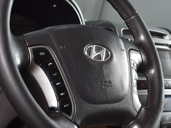 Hyundai Santa Fe II Рестайлинг с пробегом 2011 года, цена 1 299 999 рублей, 263083 км, внедорожник, Автокод Объявления