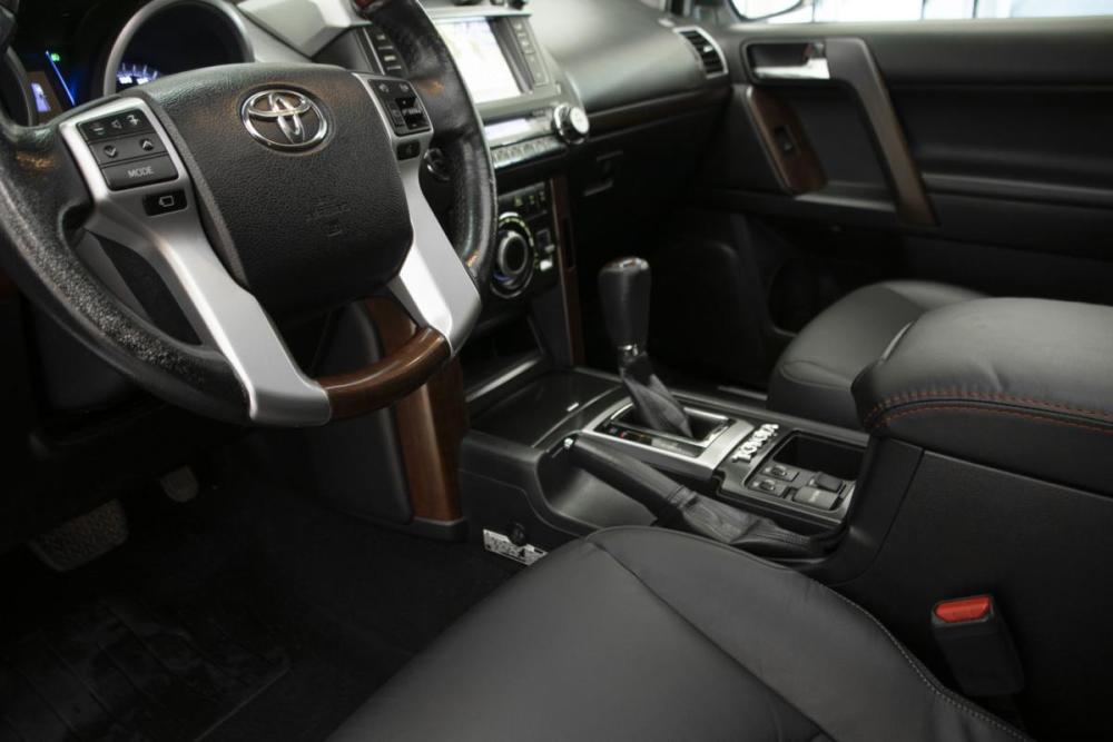 Toyota Land Cruiser Prado 150 Series Рестайлинг 1 Москва  - изображение 8