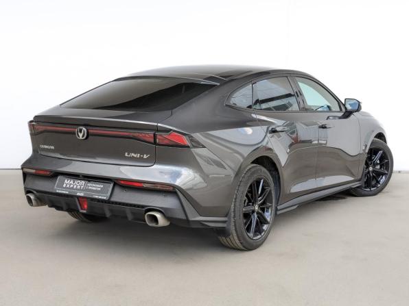 Changan UNI-V I с пробегом 2023 года, цена 2 150 000 рублей, 48403 км, лифтбек, Автокод Объявления