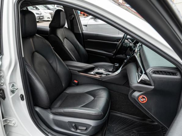 Toyota Camry VIII (XV70) с пробегом 2019 года, цена 3 040 000 рублей, 88353 км, седан, Автокод Объявления