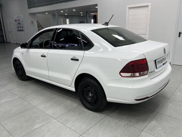 Volkswagen Polo V Рестайлинг с пробегом 2018 года, цена 1 160 000 рублей, 122000 км, седан, Автокод Объявления