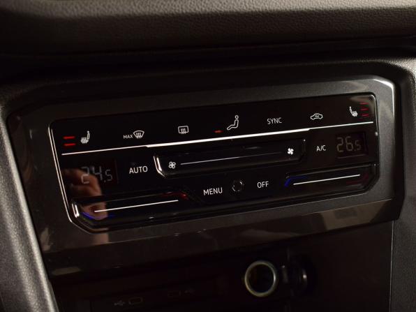 Volkswagen Tiguan II Рестайлинг с пробегом 2022 года, цена 3 649 995 рублей, 40255 км, внедорожник, Автокод Объявления