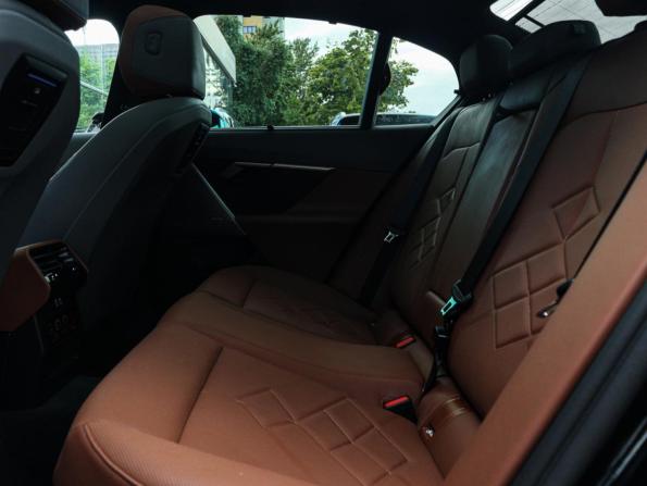 BMW 5 серии VIII (G60/G61/G68) с пробегом 2024 года, цена 8 200 000 рублей, 11474 км, седан, Автокод Объявления