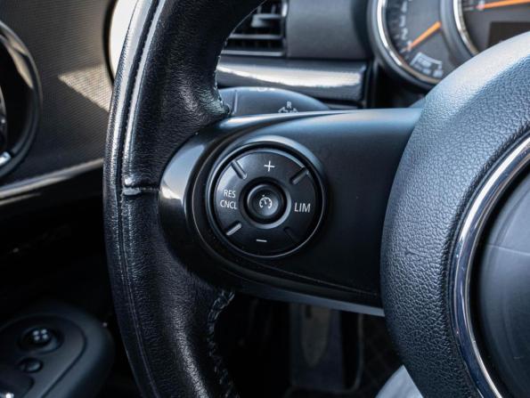 Mini Clubman II с пробегом 2018 года, цена 1 629 000 рублей, 124677 км, универсал, Автокод Объявления