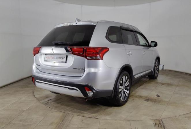 Mitsubishi Outlander III Рестайлинг 2 с пробегом 2018 года, цена 1 870 000 рублей, 235730 км, внедорожник, Автокод Объявления