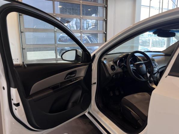 Chevrolet Cruze I Рестайлинг с пробегом 2014 года, цена 750 000 рублей, 167910 км, хэтчбек, Автокод Объявления