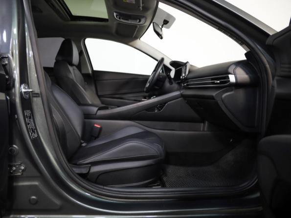Hyundai Elantra VII (CN7) Рестайлинг с пробегом 2023 года, цена 2 149 000 рублей, 41450 км, седан, Автокод Объявления