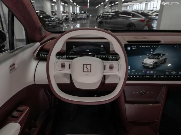 Zeekr X I с пробегом 2023 года, цена 5 550 000 рублей, 300 км, внедорожник, Автокод Объявления