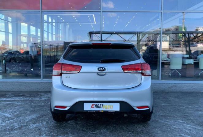 Kia Rio III Рестайлинг с пробегом 2016 года, цена 900 000 рублей, 121669 км, хэтчбек, Автокод Объявления