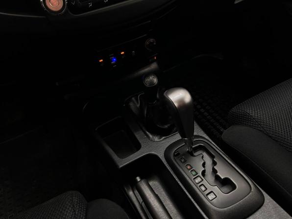 Toyota Hilux VII Рестайлинг с пробегом 2015 года, цена 2 450 000 рублей, 229823 км, пикап, Автокод Объявления