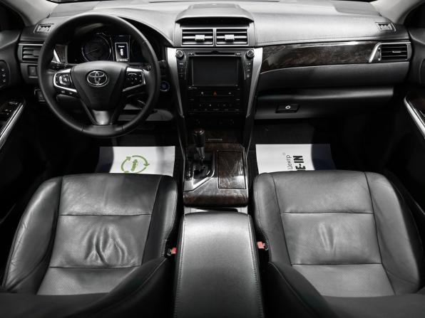 Toyota Camry VII (XV50) Рестайлинг с пробегом 2015 года, цена 1 545 000 рублей, 471510 км, седан, Автокод Объявления