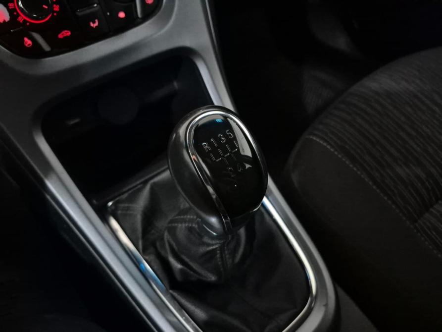 Opel Astra J Рестайлинг Альметьевск  - изображение 19