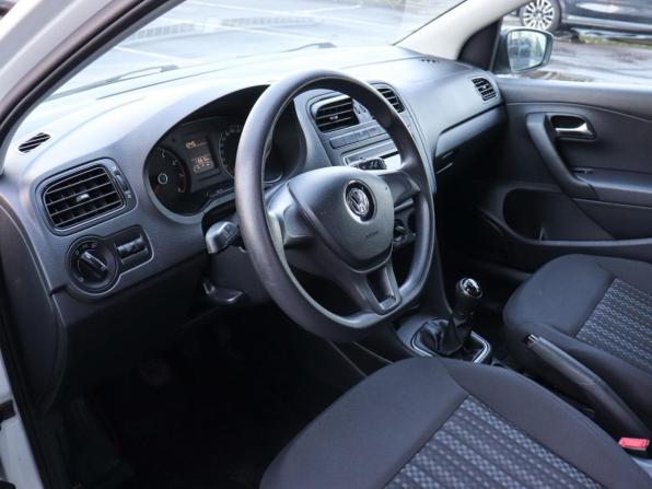 Volkswagen Polo V Рестайлинг с пробегом 2017 года, цена 1 057 000 рублей, 116488 км, седан, Автокод Объявления