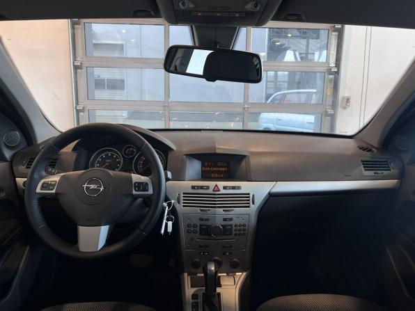 Opel Astra H Рестайлинг с пробегом 2010 года, цена 570 000 рублей, 166220 км, хэтчбек, Автокод Объявления
