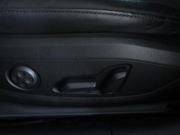 Audi A4 V (B9) Рестайлинг с пробегом 2020 года, цена 3 990 000 рублей, 41878 км, седан, Автокод Объявления