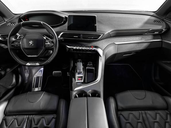 Peugeot 3008 II с пробегом 2017 года, цена 2 225 000 рублей, 9411 км, внедорожник, Автокод Объявления