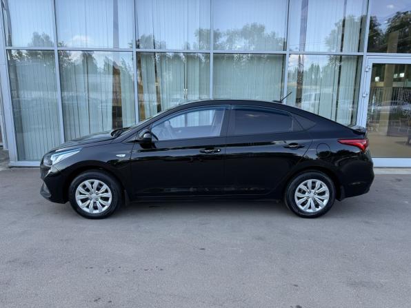 Hyundai Solaris II с пробегом 2017 года, цена 1 339 000 рублей, 50087 км, седан, Автокод Объявления