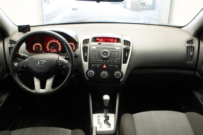 Kia Ceed I с пробегом 2010 года, цена 525 000 рублей, 303402 км, хэтчбек, Автокод Объявления