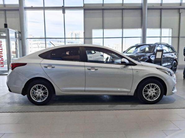 Hyundai Solaris II с пробегом 2018 года, цена 1 501 000 рублей, 71008 км, седан, Автокод Объявления