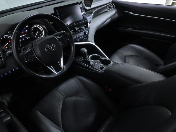 Toyota Camry VIII (XV70) Рестайлинг с пробегом 2021 года, цена 3 200 000 рублей, 160452 км, седан, Автокод Объявления