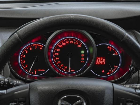 Mazda CX-7 I Рестайлинг с пробегом 2011 года, цена 990 000 рублей, 180403 км, внедорожник, Автокод Объявления
