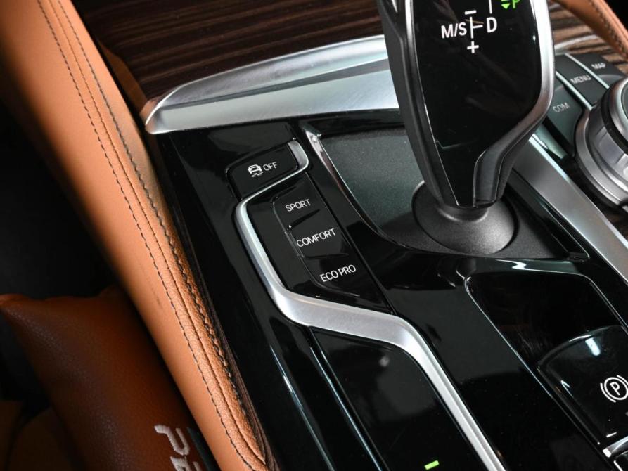 BMW 5 серии VII (G30/G31/G38) Рестайлинг Ростов-на-Дону  - изображение 19