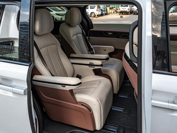 BYD Xia (M9) с пробегом 2025 года, цена 5 860 000 рублей, 356 км, минивэн, Автокод Объявления