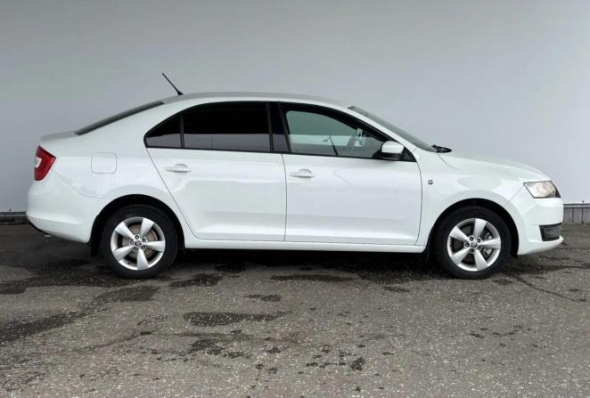 Skoda Rapid I с пробегом 2014 года, цена 835 000 рублей, 226015 км, лифтбек, Автокод Объявления