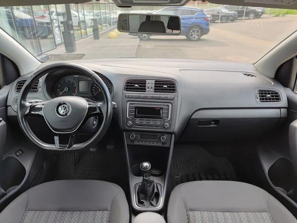 Volkswagen Polo V Рестайлинг с пробегом 2017 года, цена 1 095 000 рублей, 97452 км, седан, Автокод Объявления